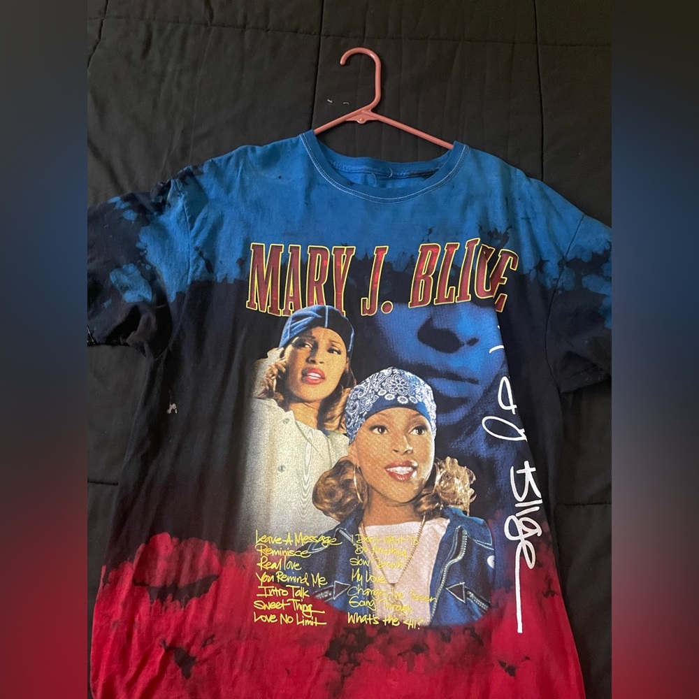 Mary J Blige graphic tee
